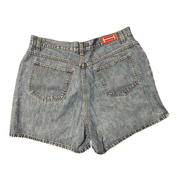Vintage Y2K Halston Jeanswear size 14 medium wash denim shorts - Picture 2 of 4